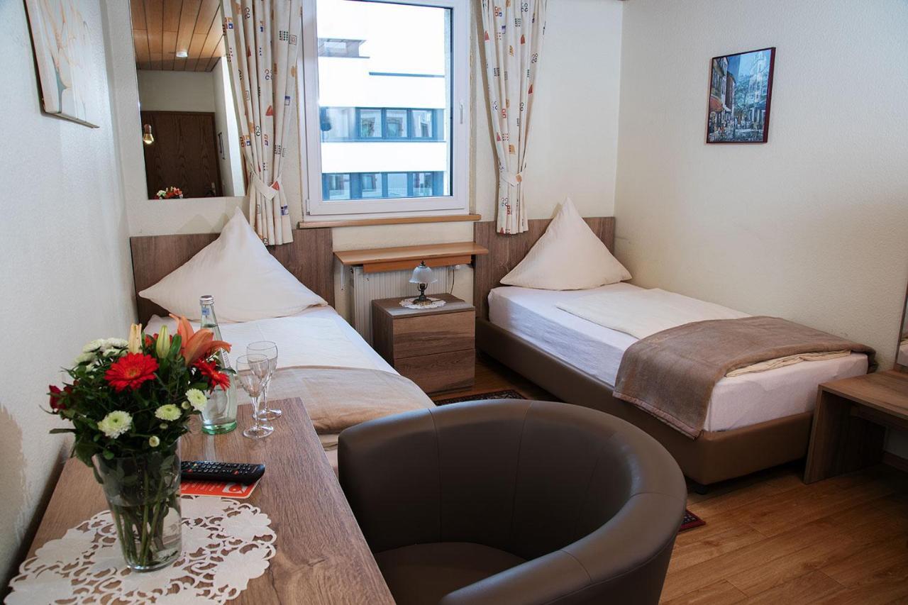 Lothringer Hof Hotel Saarlouis Ngoại thất bức ảnh
